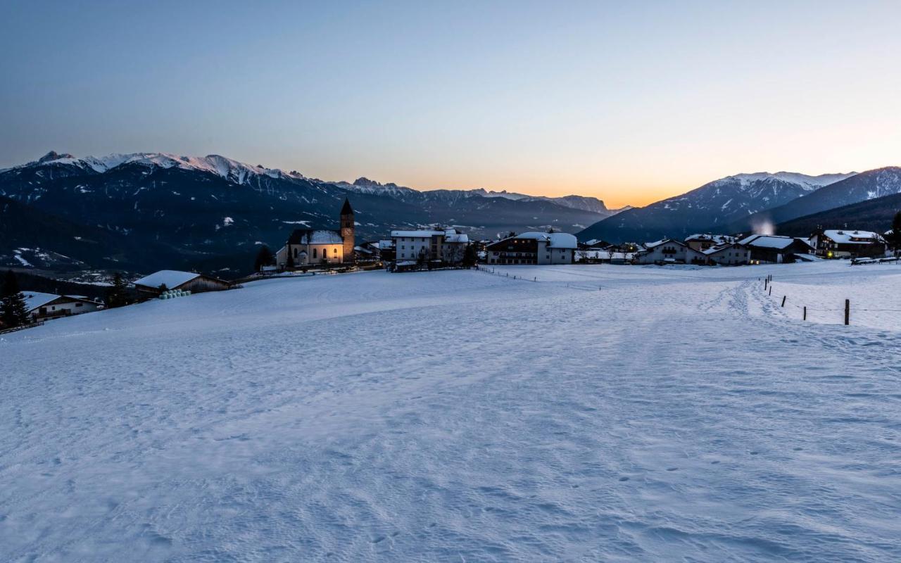 Aparthotel Panorama Living Dolomites Maranza Esterno foto
